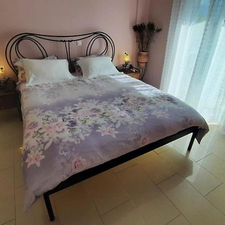 Ioannis - Room With Balcony Near Limnopula Gavrolimni Dış mekan fotoğraf