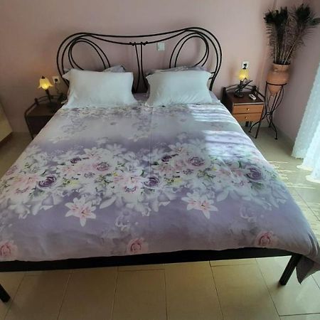 Ioannis - Room With Balcony Near Limnopula Gavrolimni Dış mekan fotoğraf